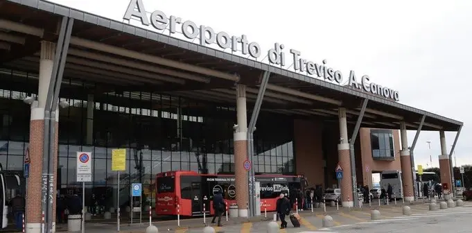 ✈ Private Transfers from Treviso Airport to Venice, Mestre & Padua