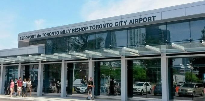 ✈ Billy Bishop Toronto City Airport