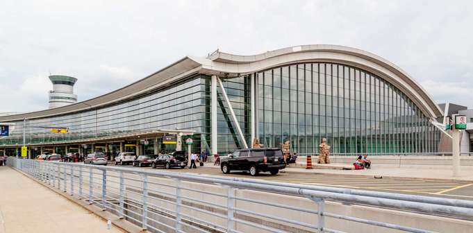 ✈ Toronto Pearson International Airport